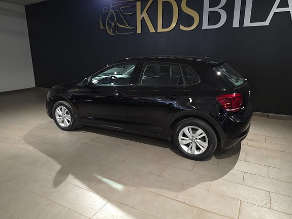 Volkswagen Polo 3 of 5
