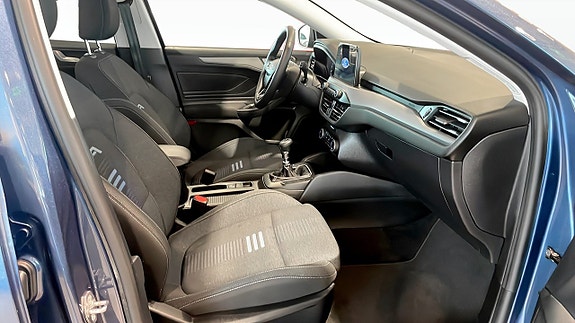 Ford Focus 3 of 9