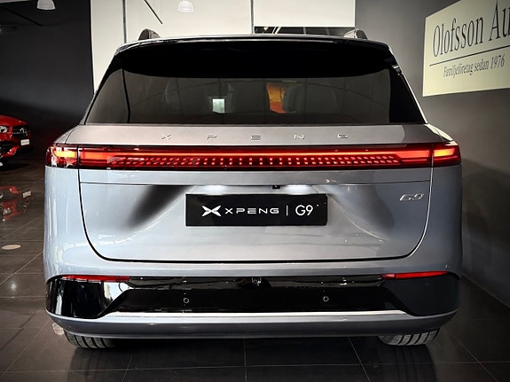 XPeng G9 5 of 17