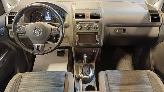 Volkswagen Touran 15 of 15