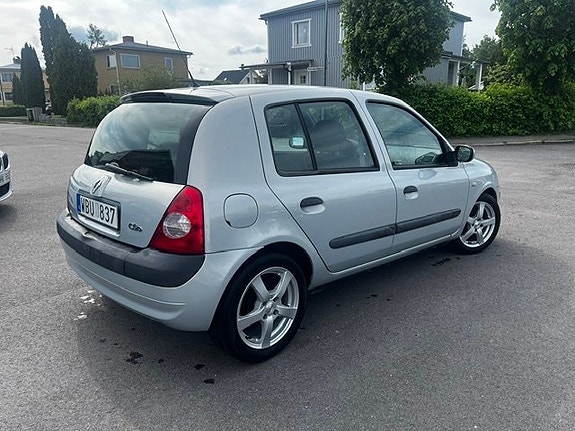 Renault Clio 2 of 5