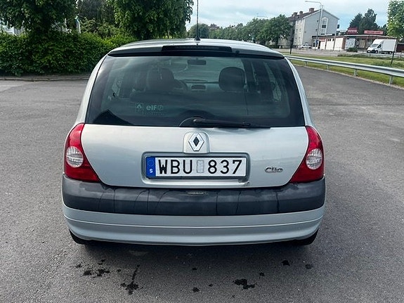 Renault Clio 3 of 5