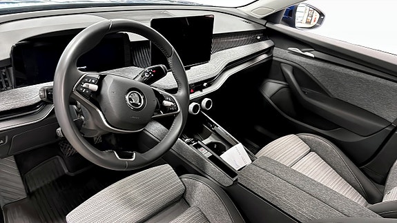 Skoda Superb 7 of 12