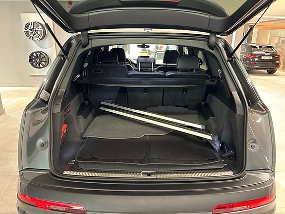 Audi Q7 24 of 27