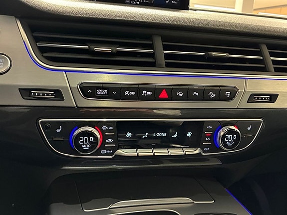 Audi Q7 15 of 27