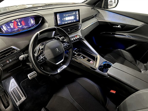 Peugeot 5008 4 of 5
