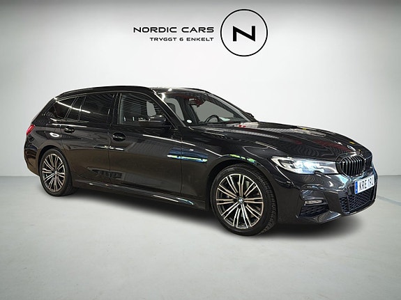 BMW 330i