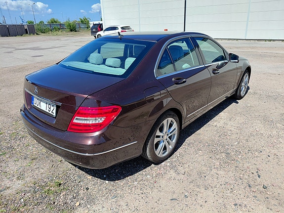 Mercedes-Benz C180 5 of 5