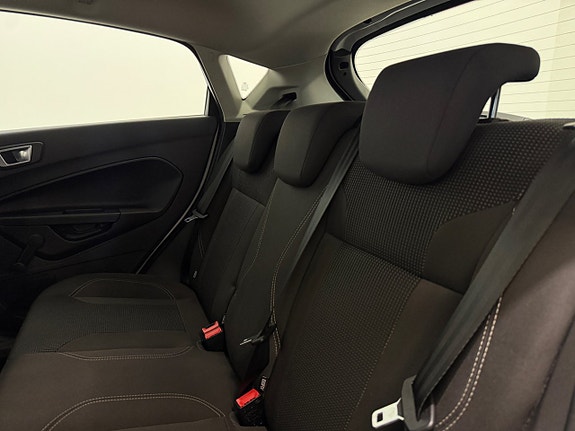 Ford Fiesta 17 of 24