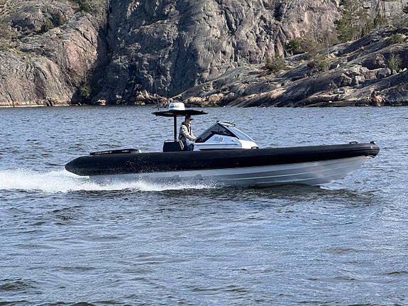 GOLDFISH 29 SPORT - Mercruiser 6.2 350hk