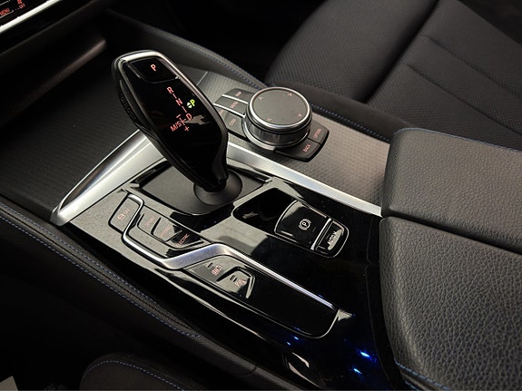 BMW 530e 25 of 30