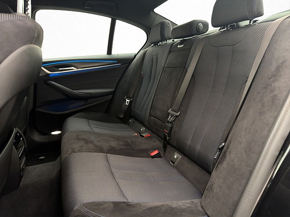 BMW 530e 28 of 30