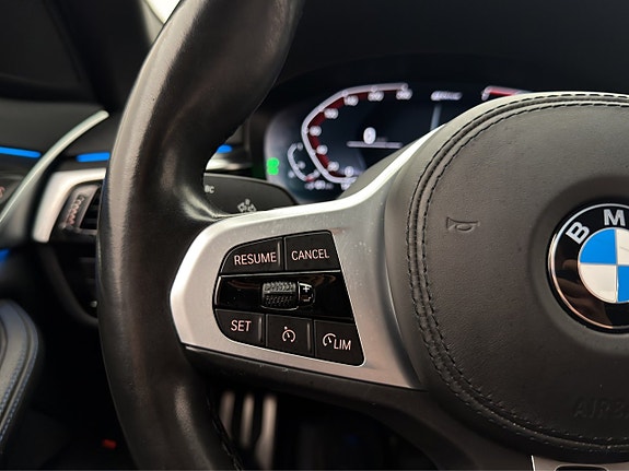 BMW 530e 16 of 30