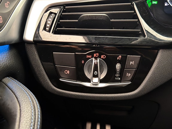 BMW 530e 15 of 30