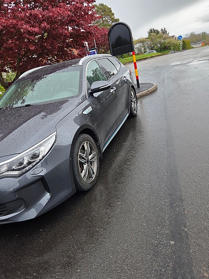 Kia Optima 2 of 5