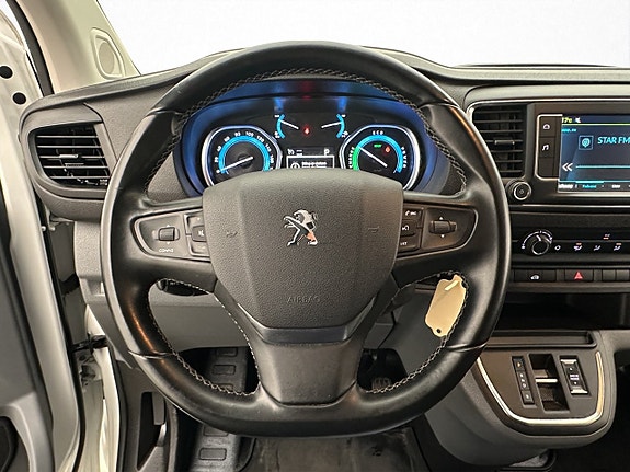 Peugeot e-Expert 17 of 30