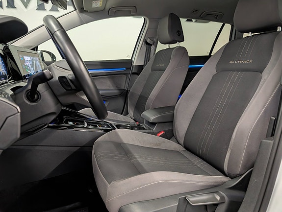 Volkswagen Golf Alltrack 10 of 21
