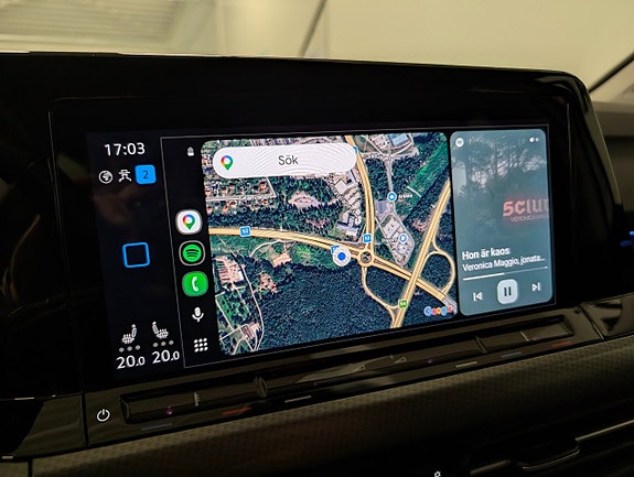 Volkswagen Golf Alltrack 13 of 21