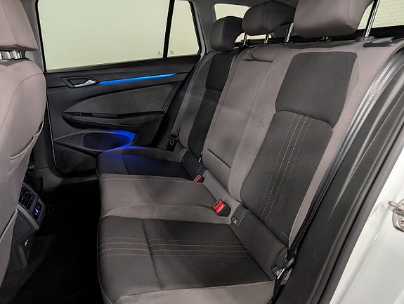 Volkswagen Golf Alltrack 8 of 21