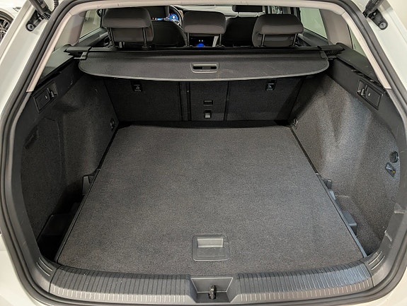 Volkswagen Golf Alltrack 6 of 21
