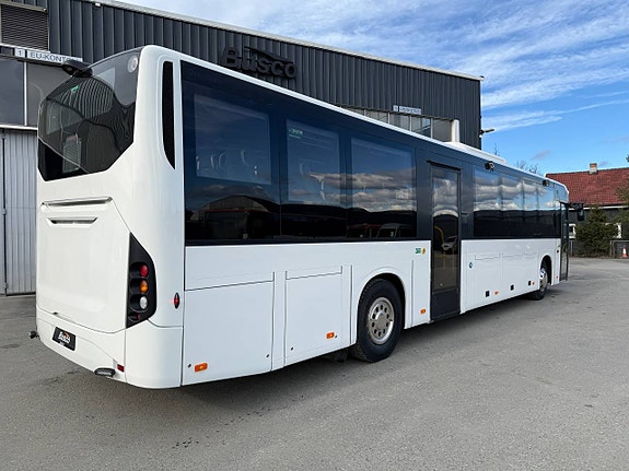 Volvo 8900 6 of 12