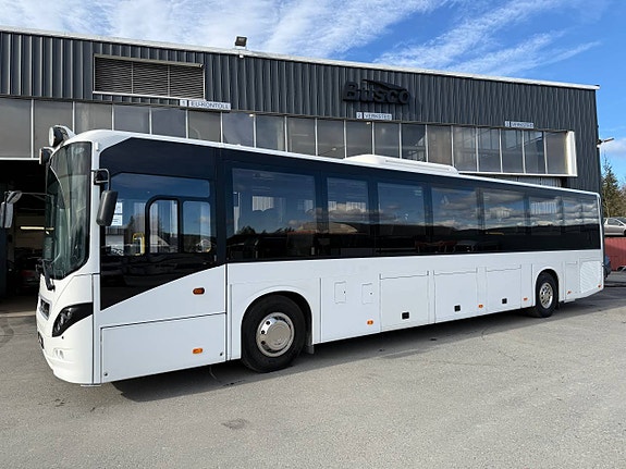 Volvo 8900 4 of 12