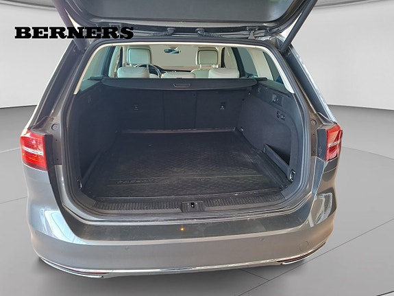 Volkswagen Passat 5 of 5