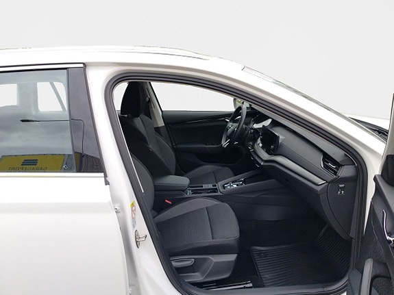 Skoda Octavia 11 of 15