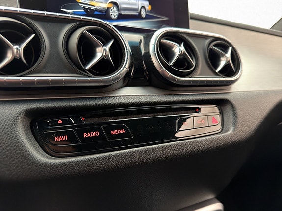 Mercedes-Benz X350 d 26 of 30