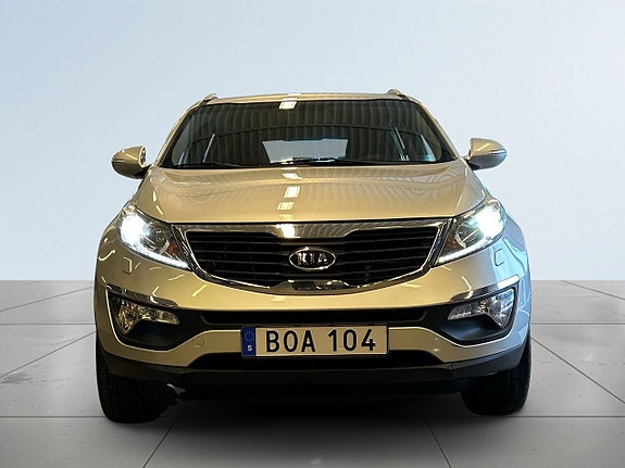 Kia Sportage 2 of 5