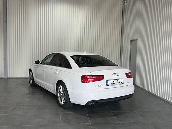 Audi A6 4 of 14