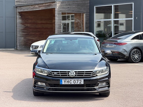 Volkswagen Passat 3 of 5