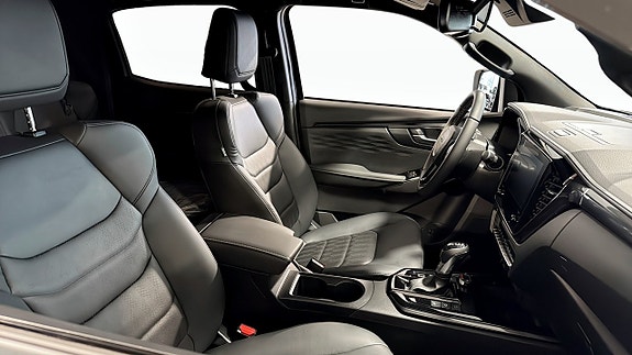 Isuzu D-max 4 of 5