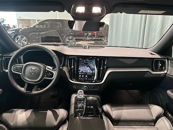 Volvo V60 8 of 8