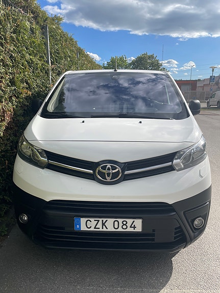Toyota Proace 2 of 5