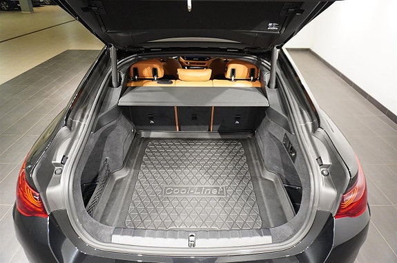 BMW i4 6 of 15