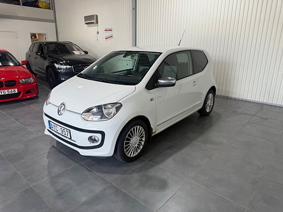 Volkswagen UP! 5 of 5
