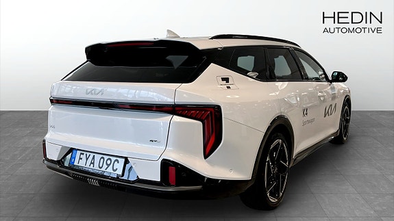 Kia K4 2 of 5