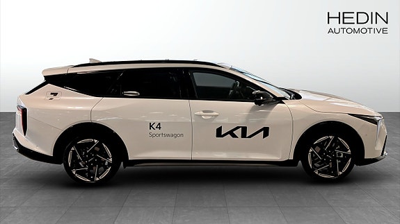Kia K4 6 of 11