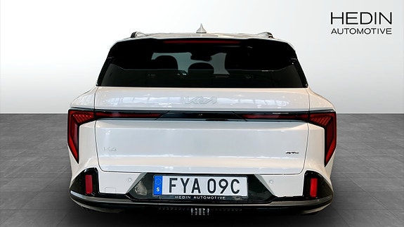 Kia K4 7 of 11