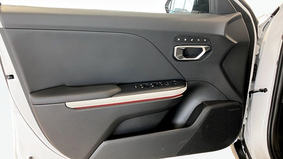 Kia K4 11 of 11