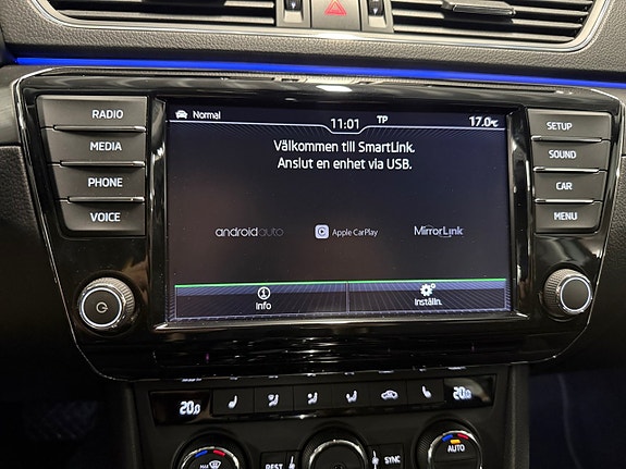 Skoda Superb 17 of 23