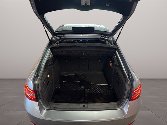 Skoda Superb 22 of 23