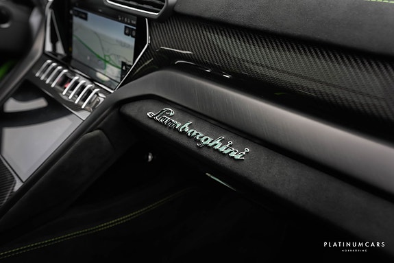 Lamborghini Urus 15 of 28