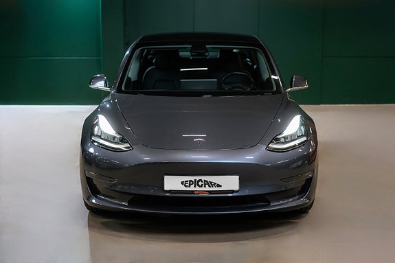 Tesla Model 3 5 of 24
