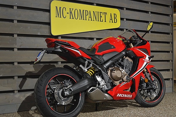 Honda CBR650R 3 of 5
