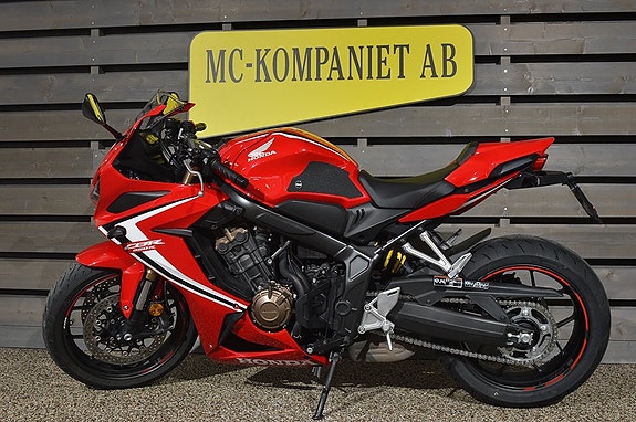 Honda CBR650R 4 of 5