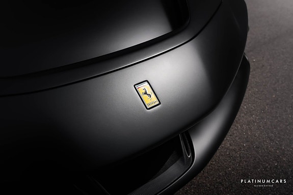 Ferrari SF90 Spider 18 of 28