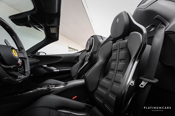 Ferrari SF90 Spider 7 of 28