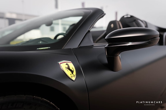 Ferrari SF90 Spider 21 of 28